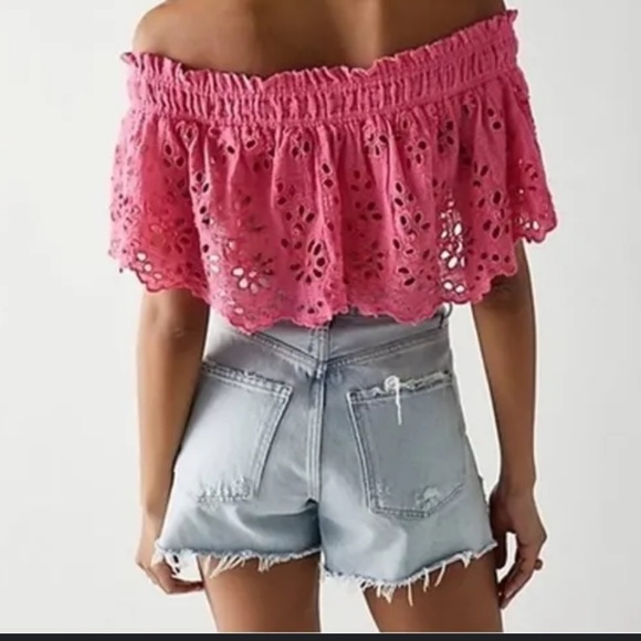 Free People Eyelet Off Shoulder Scalloped Crop Top NEW Boho Barbie Hippie Pink - Picture 2 of 7